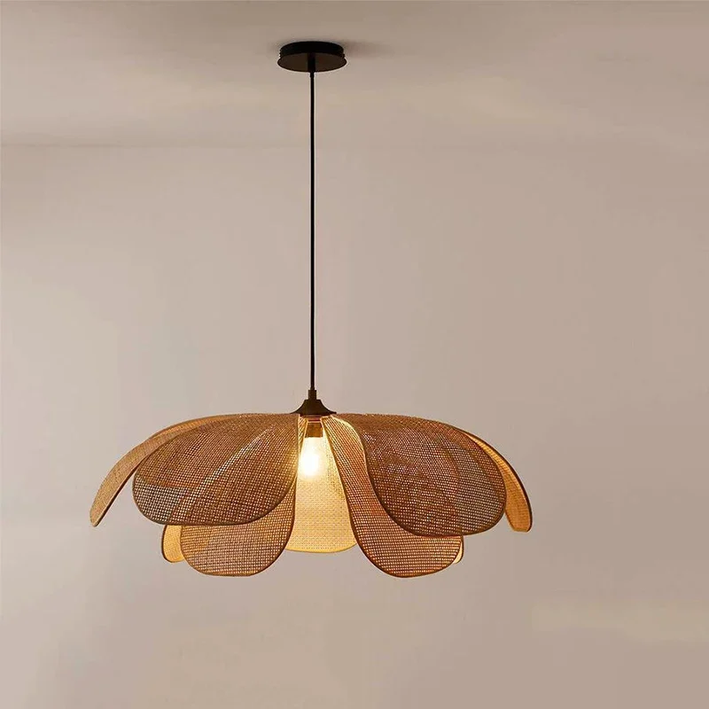 Cannes – Lampe suspendue fleur en rotin tressé style bohème