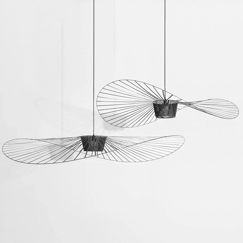 Sicile – Lampe suspendue scandinave en métal noir et abat-jour en paille tressée