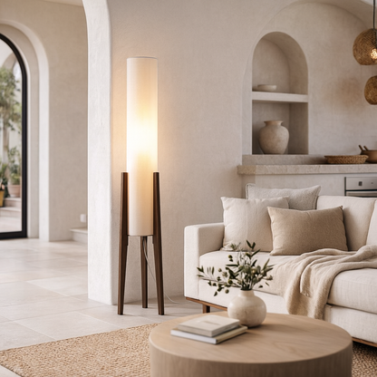 Positano – Lampadaire contemporain en noyer, lumière tricolore